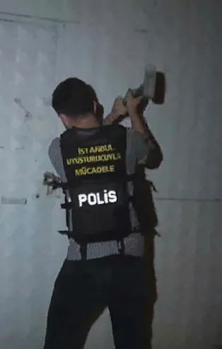 Gizemli koku ekipleri harekete geçirdi! Çıkanlar şoke etti