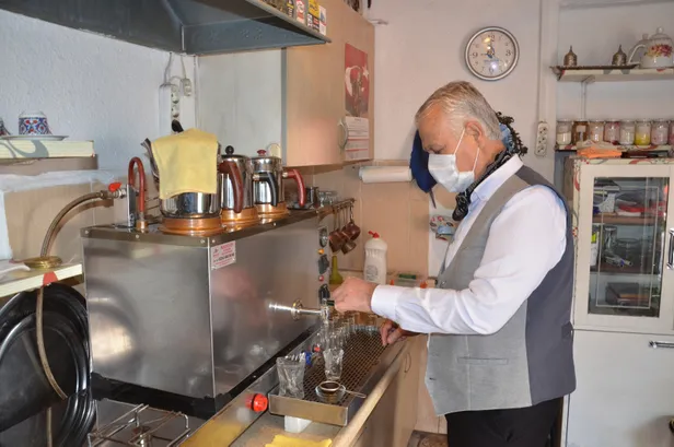 kahvehanelerde-oyun-oynamak-serbest-mi-kahvehanelerde-tavla-kagit-okey-ne-zaman-serbest-olacak-1615280648913.jpg Kahvehanelerde oyun oynamak serbest mi? Kahvehanelerde tavla, kağıt, okey ne zaman serbest olacak?-2