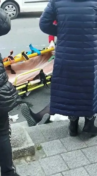 Son dakika: İETT otobüsü Sarıyer'de yaşlı kadına çarptı! Bacağı ezilen yaşlı kadın ambulansla hastaneye kaldırıldı-2