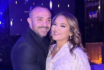 Okan Kurt podyuma çıktı: Demet Akalın’dan eşine destek I Abla birazdan parçalayacak gibi