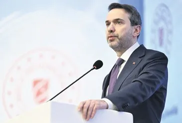Bakan Bayraktar duyurdu! Azerbaycan’la 33 milyar metreküplük yeni doğal gaz anlaşması imzalandı