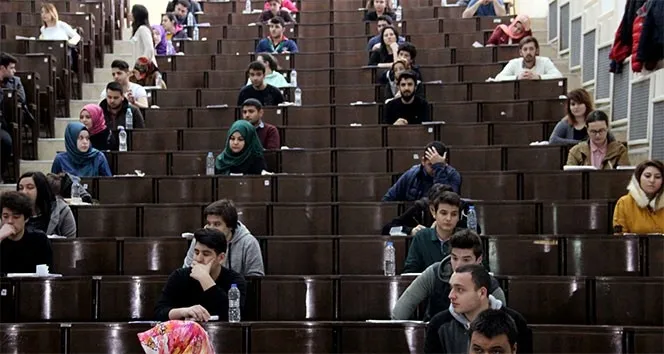 ak-parti-teklifi-sundu-universite-affi-duzenlemesi-tbmmde-1782991689728.jpeg AK Parti teklifi sundu! Üniversite affı düzenlemesi TBMM'de-4