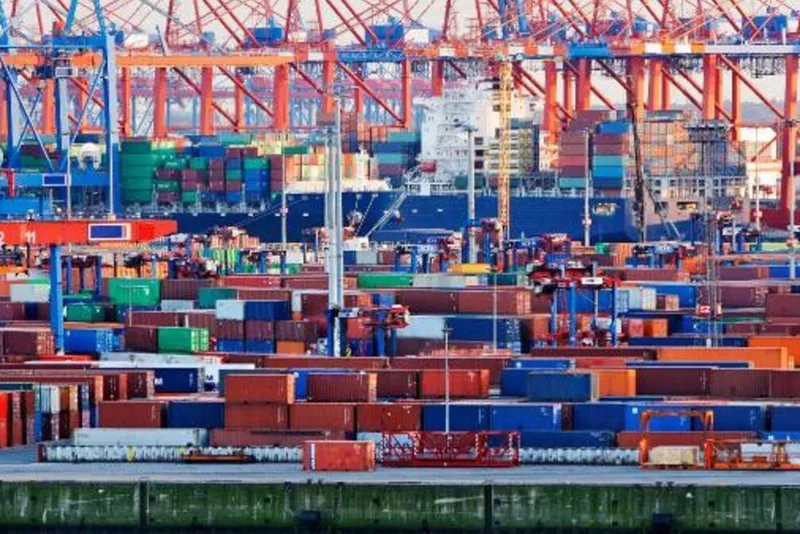 ticaret-bakani-omer-bolattan-jet-yakit-yalanina-sert-tepki-ellerinde-sosyal-medya-gibi-bir-lagim-cukuru-var-1713376663983.jpeg Ticaret Bakanı Ömer Bolat'tan 'Jet yakıt' yalanına sert tepki: Ellerinde sosyal medya gibi bir lağım çukuru var-8