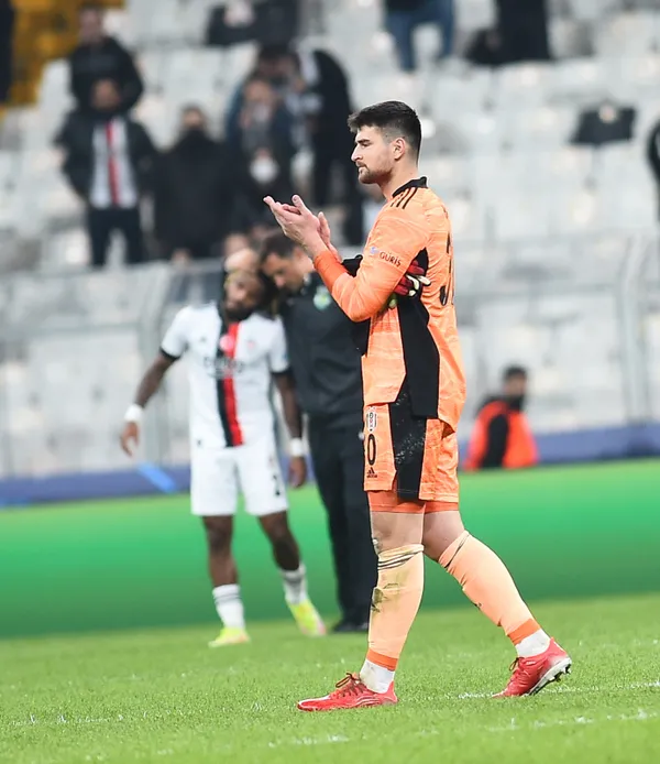 ajaxta-hedef-besiktastan-ersin-ikinci-turk-olacak-1661700760576.jpg Ajax'ta hedef Beşiktaş'tan Ersin! İkinci Türk olacak-8