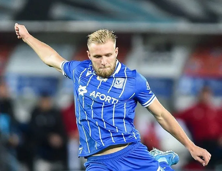 Puchacz: Sert ve üretken