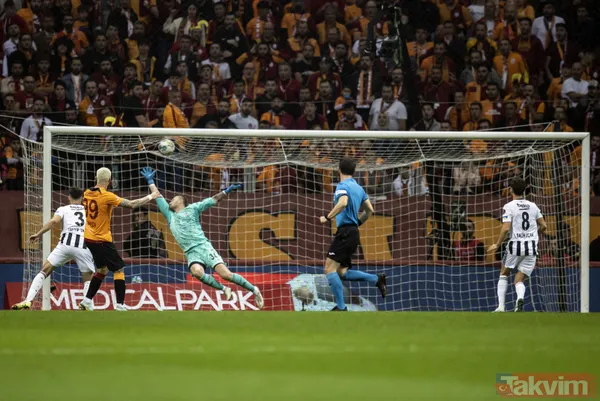 Şenol Güneş neye uğradığını şaşırdı! Kart isterken top çarptı - 13