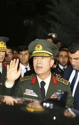 Orgeneral Akar'dan FETÖ'cü hainlere sert sözler