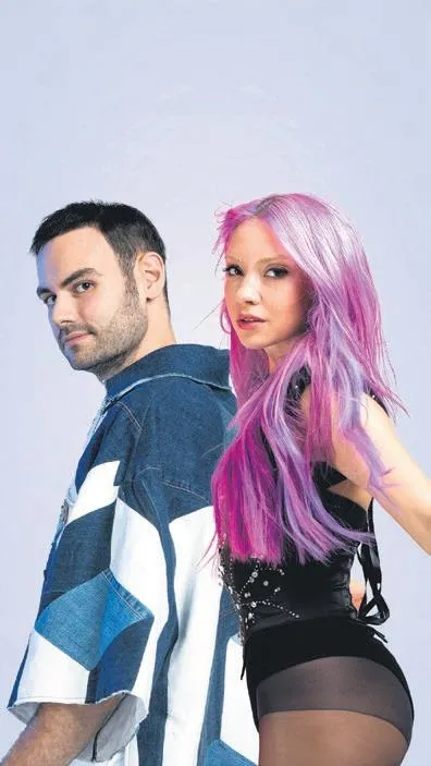 gul-golge-tatil-plani-yapamamaktan-dert-yandi-1629323760272.jpeg Gül Gölge tatil planı yapamamaktan dert yandı!-6