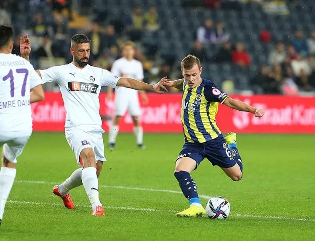 ozel-haber-fenerbahcede-max-meyere-ilk-sok-listeden-silinecek-1643212662192.jpeg Özel Haber... Fenerbahçe’de Max Meyer'e ilk şok! Listeden silinecek-2