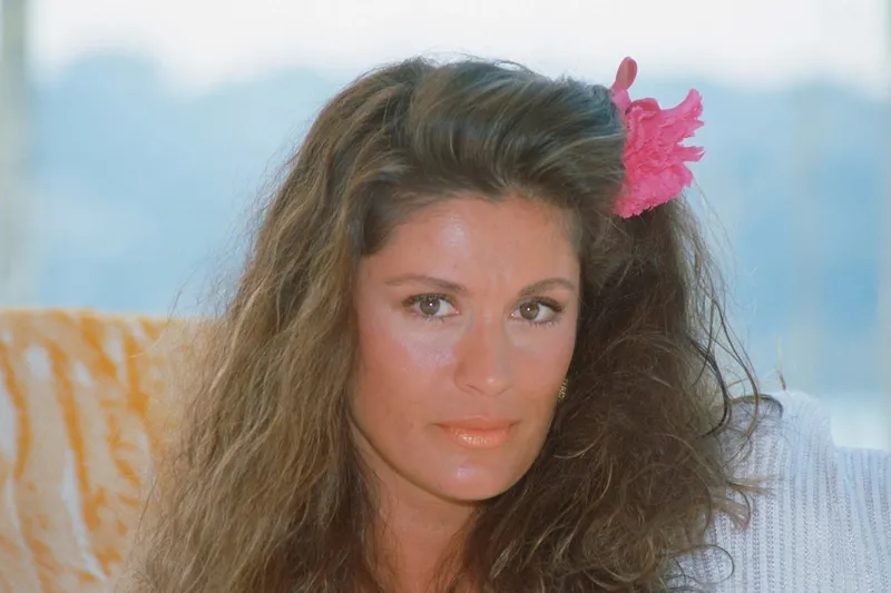 yesilcam-efsanesi-gulsen-bubikoglundan-yeni-yil-paylasimi-her-donem-ikon-1767683533004.jpg Yeşilçam efsanesi Gülşen Bubikoğlu’ndan yeni yıl paylaşımı: Her dönem ikon!-5