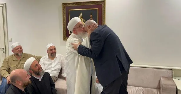 Hamas lideri İsmail Haniye’den İsmailağa Cemaati’ne taziye ziyareti