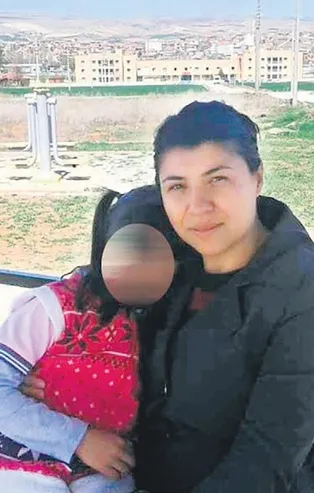 Türkiye, eski kocası tarafından öldürülen Emine Bulut için ayağa kalktı!