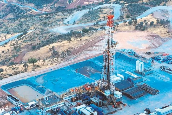 Göğsümüz gabardı