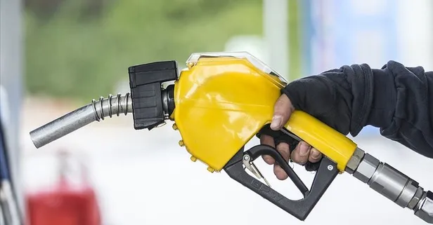 Son dakika: Benzine 13 kuruş zam yapıldı