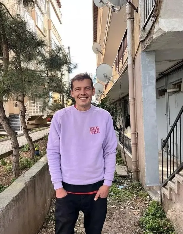 20-kilo-veren-arda-kural-gunden-gune-eridi-43luk-oyuncunun-hali-gorenleri-soke-etti-abi-biraz-kilo-almalisin-1695396114602.jpeg 43'lük oyuncuyu kimse tanıyamadı! 20 kilo veren Arda Kural'ın son hali şoke etti! "Abi biraz kilo almalısın..."-7