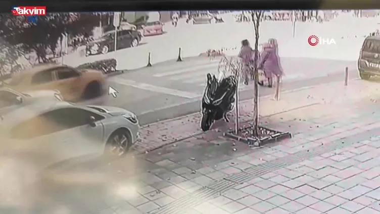 Yaya yolunda feci kaza kamerada!