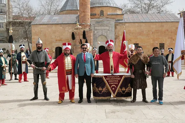 Cumhurbaşkanı istedi Ahi torunları mehterli “Zeytin Dalı Marşı" klibi çekti-3