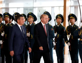 Başkan Erdoğan'a Kırgızistan'da sürpriz ikram