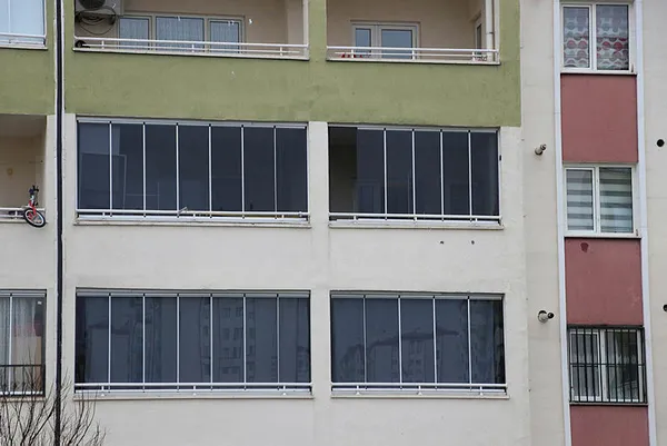 son-dakika-diyarbakirda-hareketli-anlar-ozel-harekat-polisleri-bir-evde-alikonulanlar-icin-operasyon-duzenledi-1616752199799.jpg SON DAKİKA: Diyarbakır'da hareketli anlar! Özel harekat polisleri bir evde alıkonulanlar için operasyon düzenledi-5