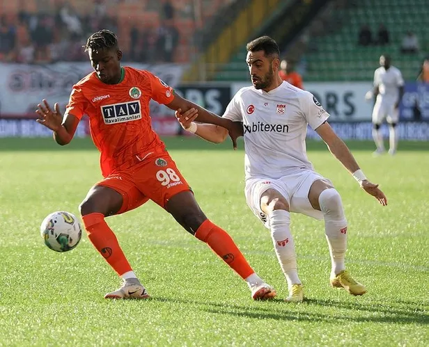 Sivasspor 3 puanı 3 golle aldı! Alanyaspor 0-3 Sivasspor (MAÇ SONUCU-ÖZET)-3