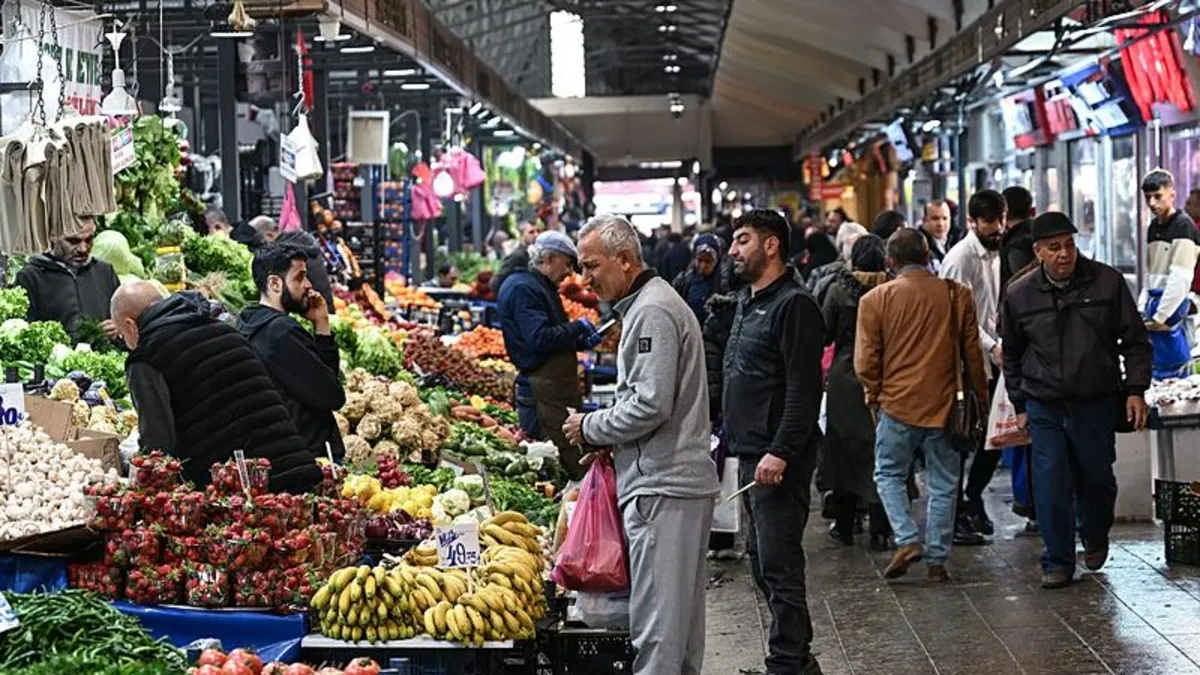 Özgür Özel'in boykot çağrısı karşılık bulmadı! CHP'li esnaf üyeliğini iptal etti