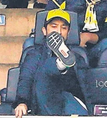 Derbide Galatasaray’ın Fenerbahçe’yi yenmesi kadar tribünde yaşanan olaylar da damgasını vurdu-2