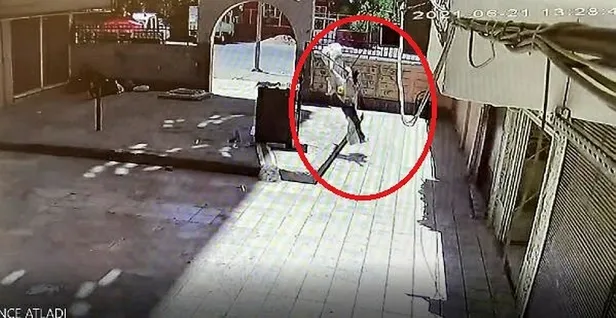 diyarbakirda-garip-olay-tartisan-kisiler-silah-cekince-korkup-7nci-kattan-atladi-1624286993634.jpeg Diyarbakır'da garip olay! Tartışan kişiler silah çekince korkup 7'nci kattan atladı-5