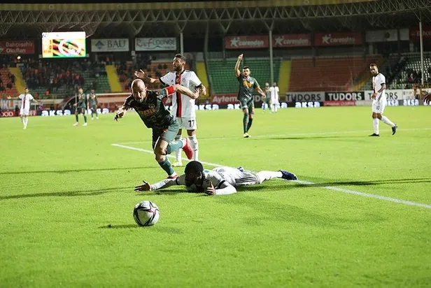 kartal-avi-alanyaspor-2-0-besiktas-mac-sonucu-1637432039803.jpeg Kartal avı! Alanyaspor 2-0 Beşiktaş | MAÇ SONUCU-6