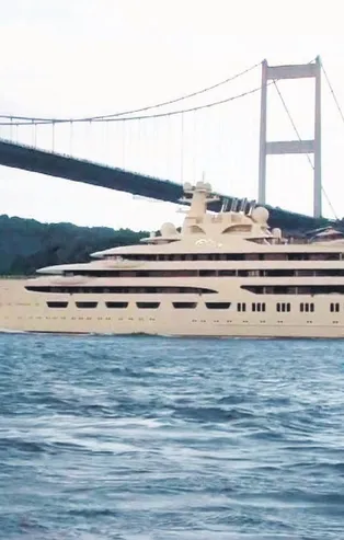 İstanbul Boğazı’ndan servet geçti