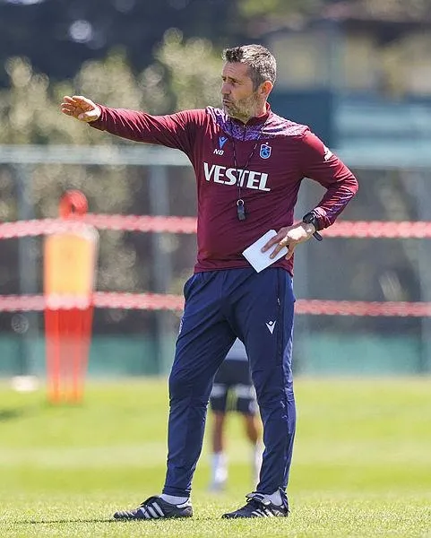 edin-visca-ve-abdulkadir-omur-teknik-direktor-nenad-bjelica-ile-gorustu-1683415428016.jpeg Edin Visca ve Abdülkadir Ömür Teknik Direktör Nenad Bjelica ile görüştü-5