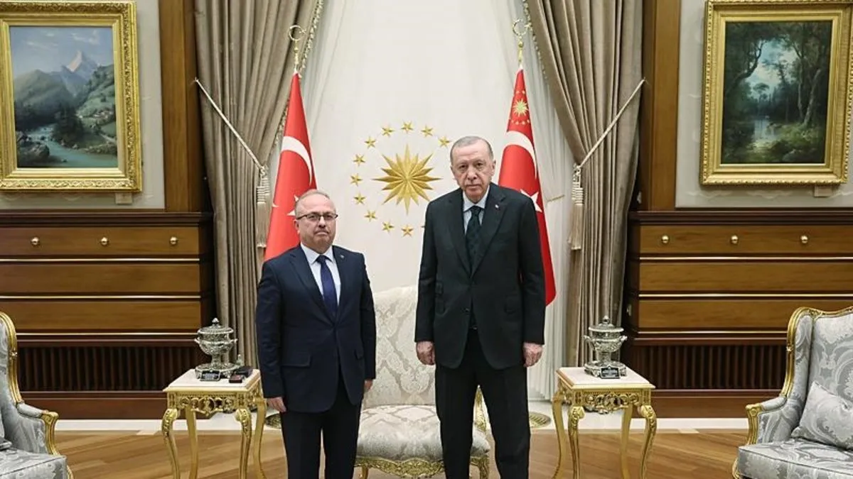 Başkan Erdoğan, Türkiye Maarif Vakfı Başkanı Akgün'ü kabul etti