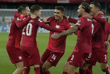 Sebastian Szymanski kornerden avladı!