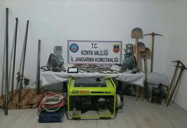 konyada-kacak-kazi-yapan-definecilere-suc-ustu-1609099598187.jpeg Konya'da kaçak kazı yapan definecilere suçüstü-5