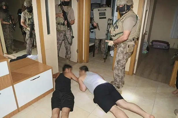 Son dakika: Mersin'de gece yarısı PKK/KCK operasyonu! 11 şüpheli yakalandı-2