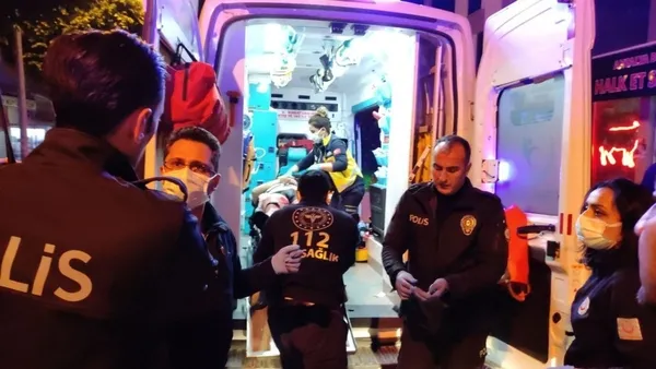 antalyada-iki-aile-birbirine-girdi-14-yarali-1648726722565.jpg Antalya'da iki aile birbirine girdi: 14 yaralı-2