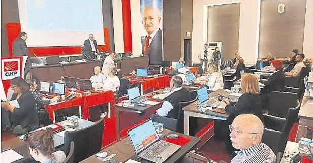 CHP'de iletişim koptu: Kılıçdaroğlu'nun kurmayları birbirine girdi!