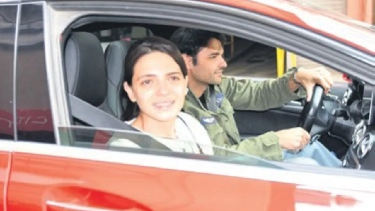 Şifanur Gül ve Berk Bakioğlu çiftinin yüzünde güller açıyor!