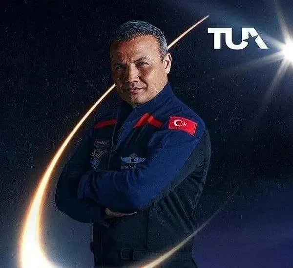 Türkiye'nin ilk uzay yolcusu Alper Gezeravcı