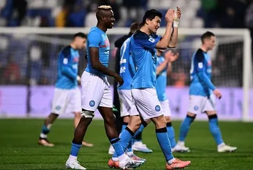 Napoli adım adım şampiyonluğa!