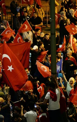 Almanya'daki Türkler Alman hükümetine tepkili