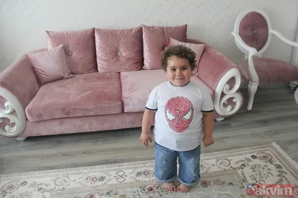 O Ses Türkiye'nin 'minik star'ı Aziz Kiraz şimdi 26 yaşında son haliyle herkesi şaşırtıyor! Hadise'nin yer göğe sığdıramadığı Kiraz... - 5