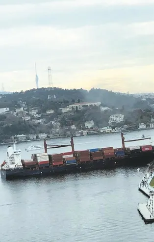 Tanker kafalılar! Kanal İstanbul karşıtları Boğaz'daki kazanın kasıtlı olduğuna milleti inandırmaya çalıştı