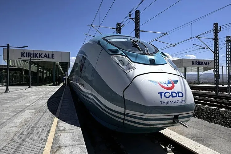 tcddden-bilet-bulamayan-yolcular-icin-yeni-uygulama-bos-yer-acilinca-bildirim-gelecek-1788775287655.jpeg Bakan Uraloğlu duyurdu: Tren biletinde yeni sistem! Boş yer açılınca bildirim gelecek-5