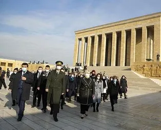 Anıtkabir’e anlamlı ziyaret