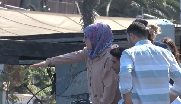 1689149272613.jpg İstanbul Boğazı’nda bir garip intihar girişimi: İskeleden denize atlamak istedi-5