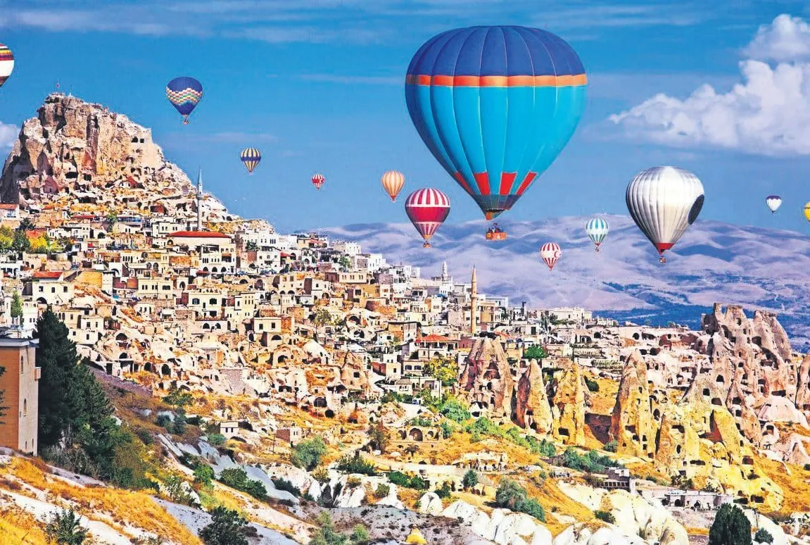 Altı şehir üstü peri bacası