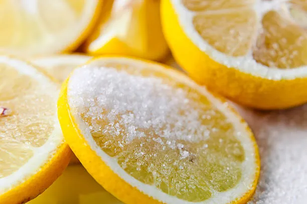 Kalıcı olarak bitecek! Yüzdeki şeftali tüylerinin kökünü kurutacak şeker ve limon kürü-4