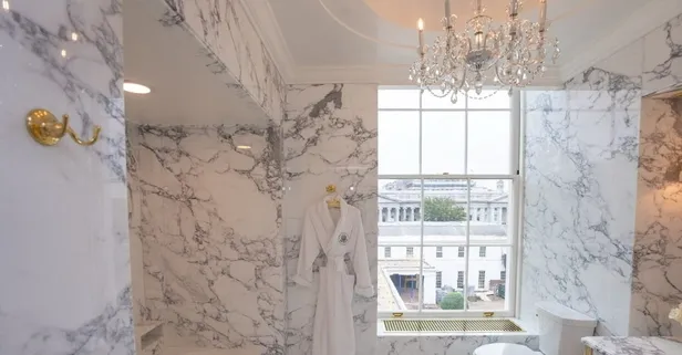 Beyaz Saray'da "altın" dönem! Trump Lincoln Banyosu’nu baştan aşağı kaplattı