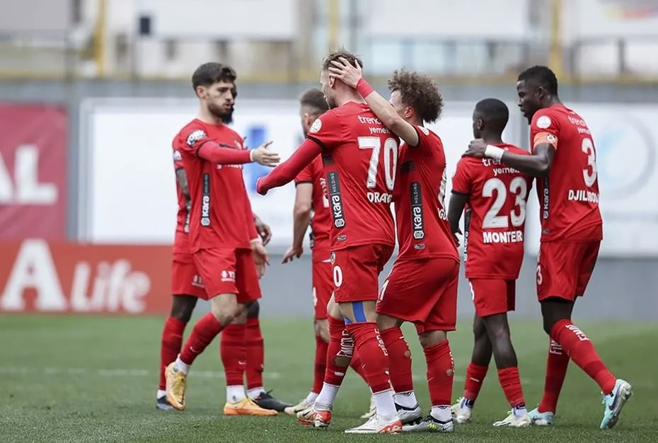 Gaziantep İstanbul’dan 3 puanla döndü