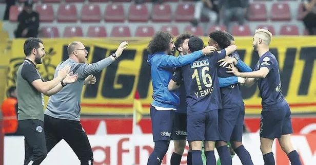 Dışarıda paşalar gibi